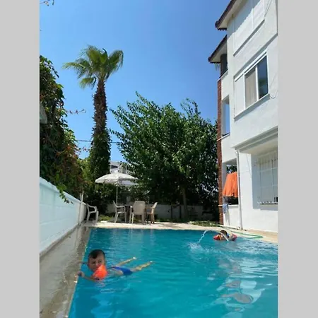 Side Parkvilla Garden Floor Appartamento